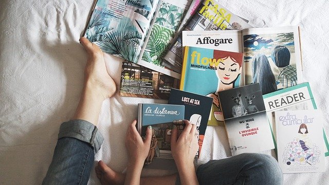 časopisy a knihy